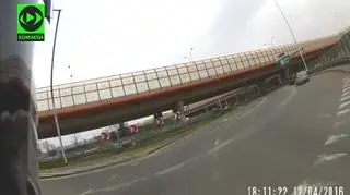 Agresywny pasażer kontra motocyklista