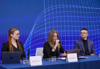 Rektorka byłego Collegium Humanum: w systemie mają pojawić się oceny, ruszą obrony 