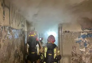 Mieszkańców Pragi Północ obudziły strażackie syreny