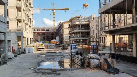 Strażacy wydobyli zwłoki ze zbiornika na deszczówkę