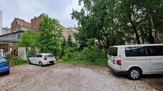 Podwórko na Pradze, gdzie Zinedine Zidane zostawił autograf 