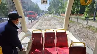 W związku z budową torowiska tramwaje po pętli Kielecka jeżdżą tyłem
