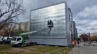 Ogromny stelaż na reklamę 