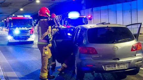 W scenariuszu płonące auto i karambol. Tak wyglądały ćwiczenia w tunelu