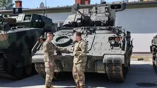 Próby do defilady w 1. Warszawskiej Brygadzie Pancernej w Warszawie