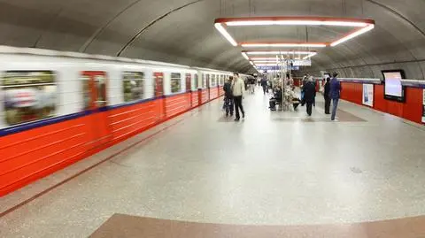 Przedłużyli konkurs na sześć stacji metra