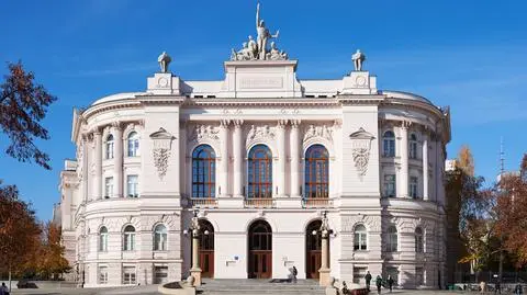 Politechnika Warszawka, Gmach Główny