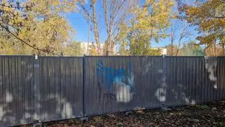 Spór o fragment terenu Skry