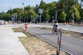 Prace na placu Na Rozdrożu dobiegają końca 