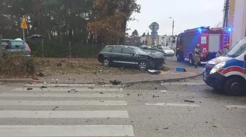 Uderzył w auto rodziny z dziećmi, był nietrzeźwy