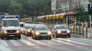 Tramwaj potrącił mężczyznę na Marszałkowskiej