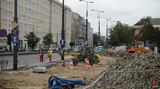 Rusza przebudowa skrzyżowania przy wolskim ratuszu. Tydzień bez tramwajów