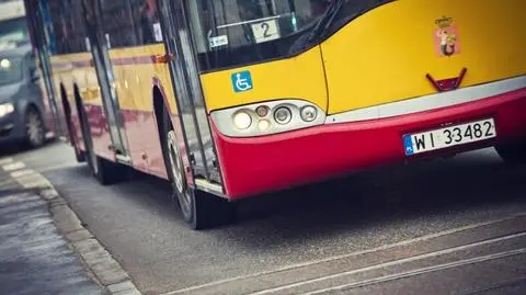 ZTM przyznaje: są opóźnienia 527. W szczycie zostawią dyspozytora