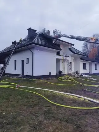 Pożar domu w miejscowości Dąbrówka 