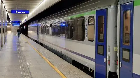 Pociąg Intercity, Dworzec Centralny, Warszawa Centralna
