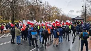 Protest plantatorów przed kancelarią premiera
