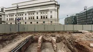 Artefakty znalezione podczas prac archeologicznych na terenie dawnego pałacu Brühla