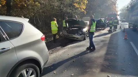 Mercedes, subaru i mitsubishi zderzyły się na Żołnierskiej
