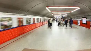 Kto zaprojektuje nowe stacje metra?