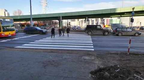 Przejście na Marynarskiej już otwarte. "Brak pasów nie był wyimaginowanym problemem"