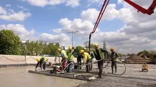 Betonowanie wiaduktu Trasy Łazienkowskiej przy Agrykoli