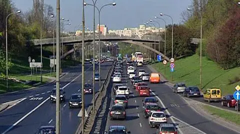 Łazienkowska, Jerozolimskie, Hynka, Grójecka: w korku na majówkę 