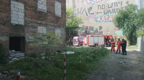 "Przy ogrodzeniu wybuchła butla z gazem". Akcja służb na Łuckiej