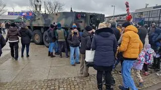 Zwiedzanie strefy wojskowej przy Stadionie Narodowym