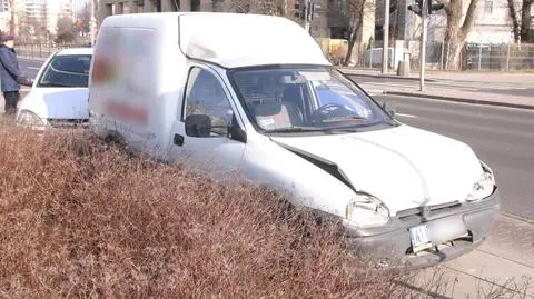 "Wjechał w tył opla na światłach". Kierowca cateringu z promilami