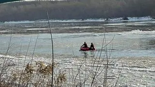 Akcja strażaków nad Wisłą