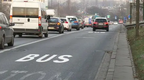 Buspas na Trasie Łazienkowskiej