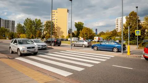W alei KEN powstaną ostatnie "światła". Doszło tu do wielu wypadków