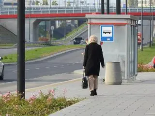 Do interwencji służb doszło przy przystanku u zbiegu Branickiego i Ledóchowskiej 