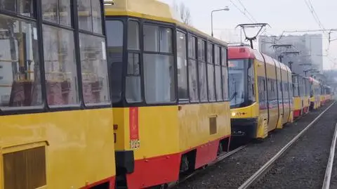 Korek tramwajowy na Obozowej. Przez zepsutego mercedesa