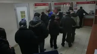 Kolejka za tańszymi biletami