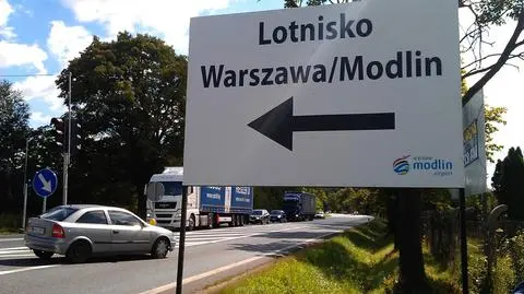 Którędy na Modlin? "W ciągu kilku dni" wrócą znaki