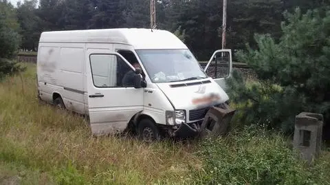 Uderzył w stary słup. "Przede mną wybiegła sarna lub dzik"