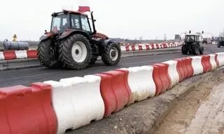 Protest rolników w okolicach Płońska