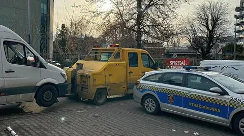 Auto sprzedawcy choinek zostało odholowane