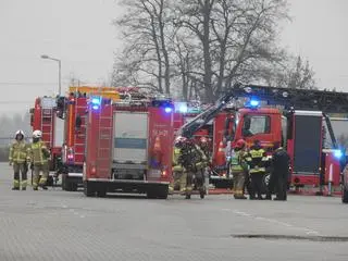 Pożar hali w Jankach