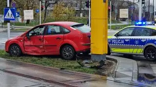 Zderzenie na skrzyżowaniu alei Witosa i Jana III Sobieskiego