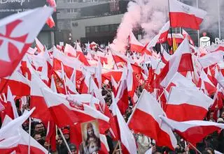 Ordery, bieg i marsz. Tak świętowano w stolicy