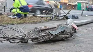 Szkody po kolizji autobusu