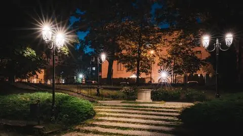 Nowe oświetlenie w Dolinie Szwajcarskiej