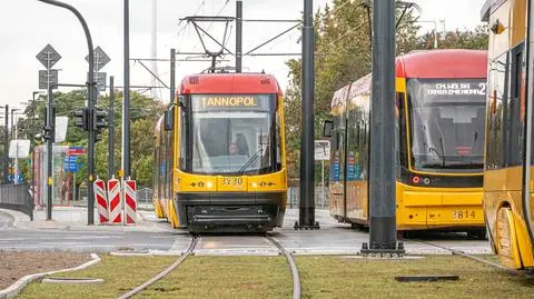 Od ronda Zgrupowania AK "Radosław" do mostu tramwaje jeżdżą po nowych torach