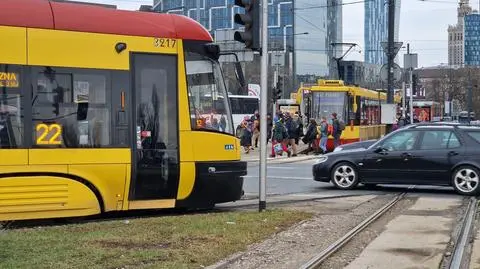 Tramwajowe korki na placu Zawiszy