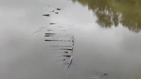 Wisła odsłoniła zatopioną łódź