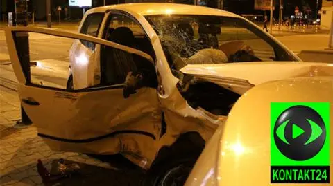 Po zderzeniu uderzył w zaparkowane auto