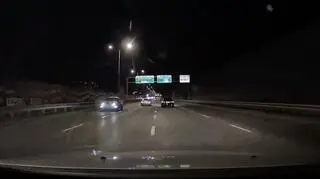 "Zobaczyłem samochód jadący z dużą prędkością pod prąd"