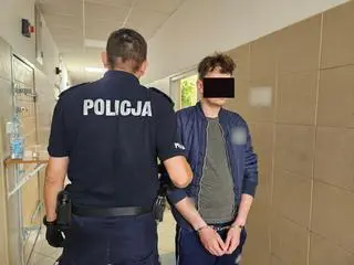 34-latek jest podejrzany o kradzież i atak na właściciela sklepu